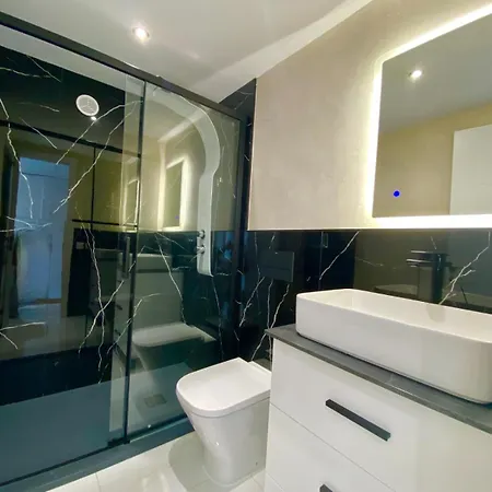 Jade Exclusives In Americas * Playa de las Américas